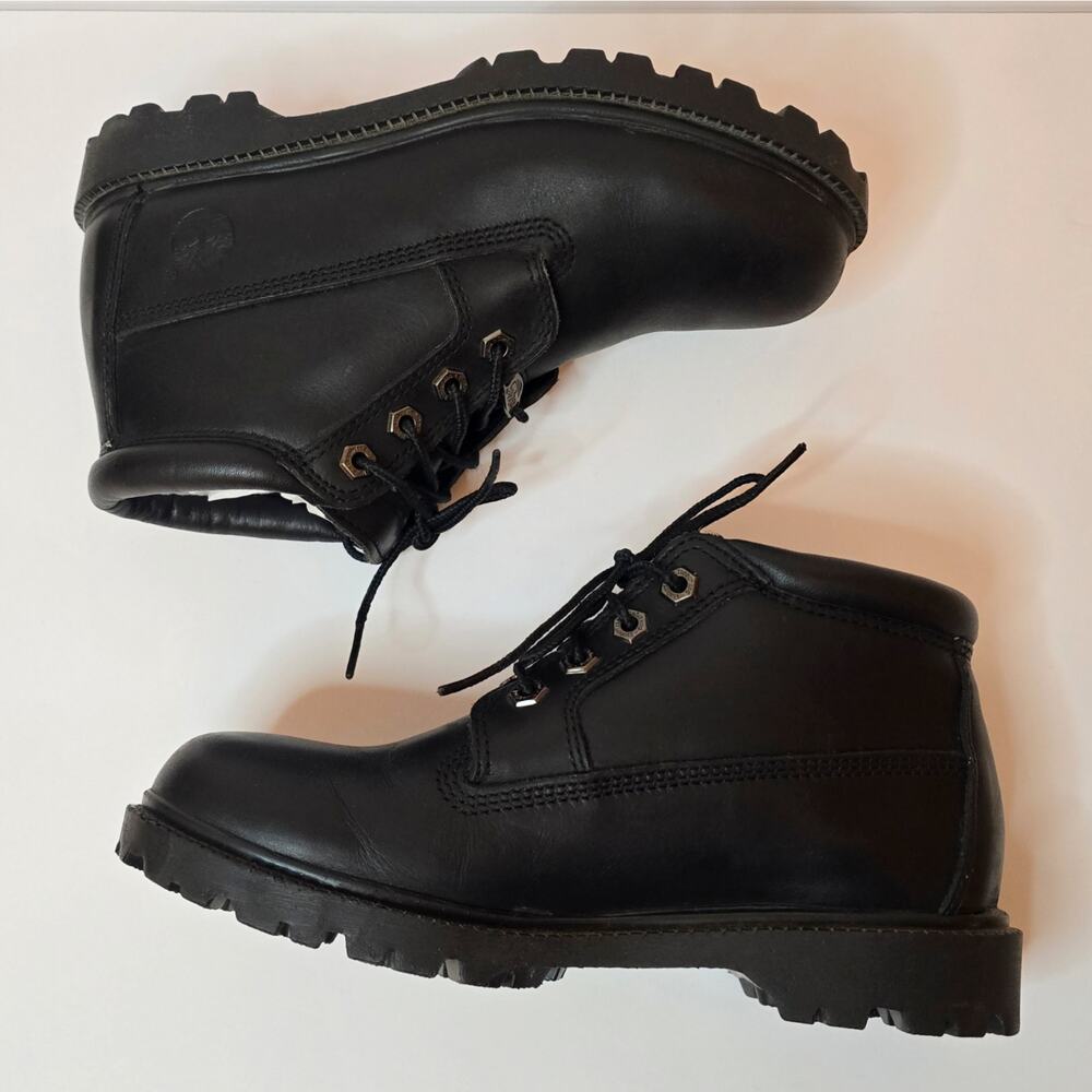 Timberland Nellie Chukka Boot Size 7.5 Black Leather Short Ankle Bootie Lug Sole - Picture 12 of 12